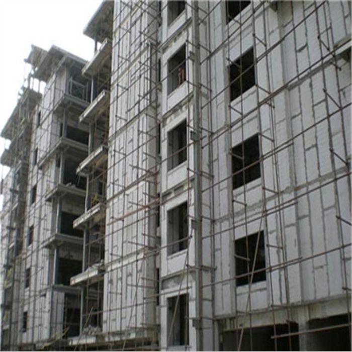 配裝式鋼結構建筑外墻板